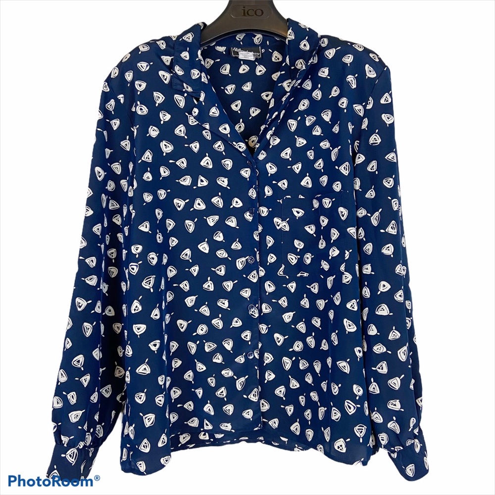 Vintage blue cream button up blouse